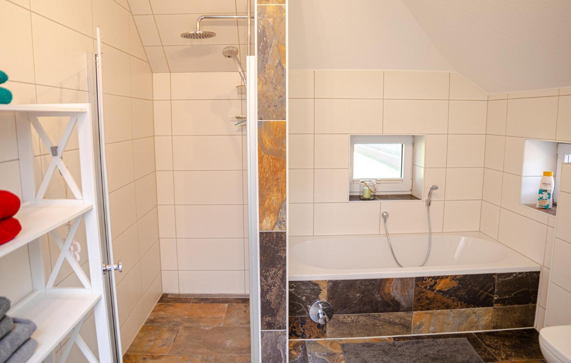 Вилла Reetdach Ostfriesenhaus Sudbrookmerland Экстерьер фото